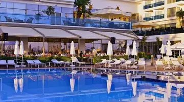 Azura Deluxe Hotel
