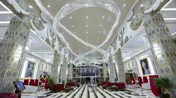 Azura Deluxe Hotel