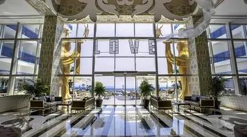 Azura Deluxe Hotel