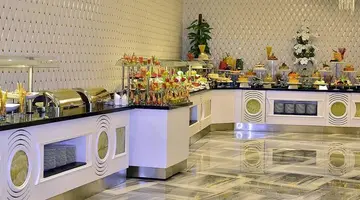 Azura Deluxe Hotel