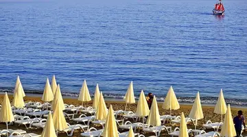 Azura Deluxe Hotel