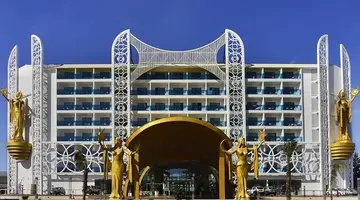 Azura Deluxe Hotel