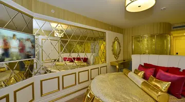 AZURA DELUXE RESORT & SPA