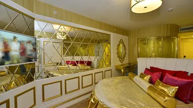 AZURA DELUXE RESORT & SPA