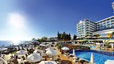 AZURA DELUXE RESORT & SPA