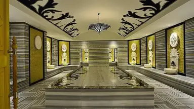 Azura Deluxe Resort & Spa