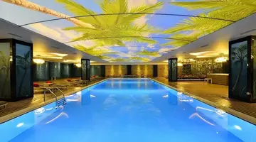 Azura Deluxe Resort & Spa
