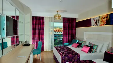 AZURA DELUXE RESORT & SPA