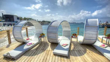 Azura Deluxe Resort & Spa