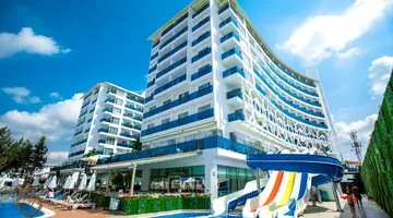 AZURA DELUXE RESORT & SPA