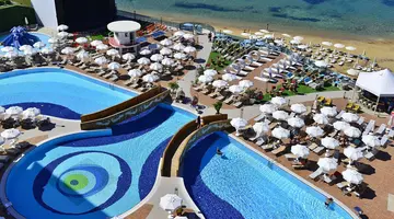 AZURA DELUXE RESORT & SPA