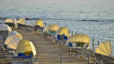 Azura Deluxe Resort & Spa