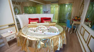 AZURA DELUXE RESORT & SPA