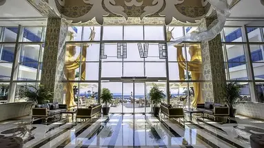 Azura Deluxe Resort & Spa