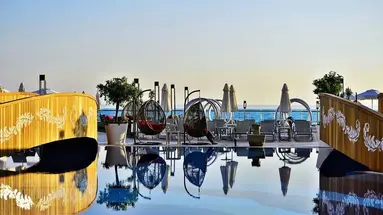 AZURA DELUXE