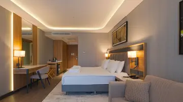 AZURA WORLD HOTEL