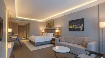 AZURA WORLD HOTEL
