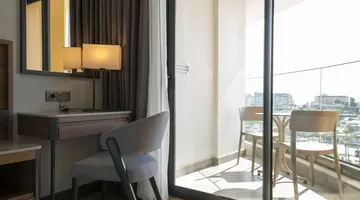AZURA WORLD HOTEL