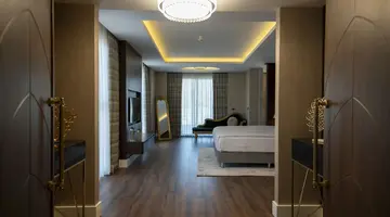 AZURA WORLD HOTEL