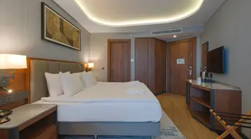 AZURA WORLD HOTEL