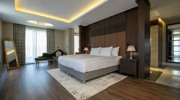 AZURA WORLD HOTEL