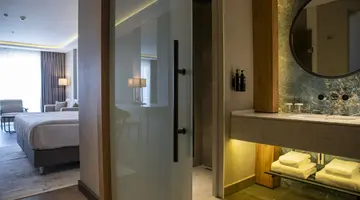 AZURA WORLD HOTEL