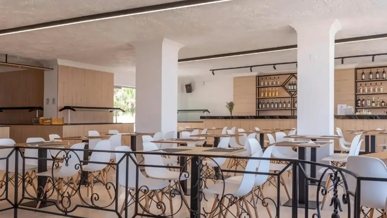 Azure Mare Hotel (Adults Only 16+)