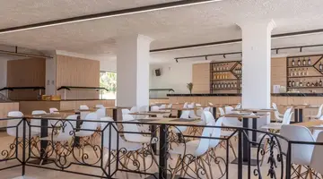 Azure Mare Hotel