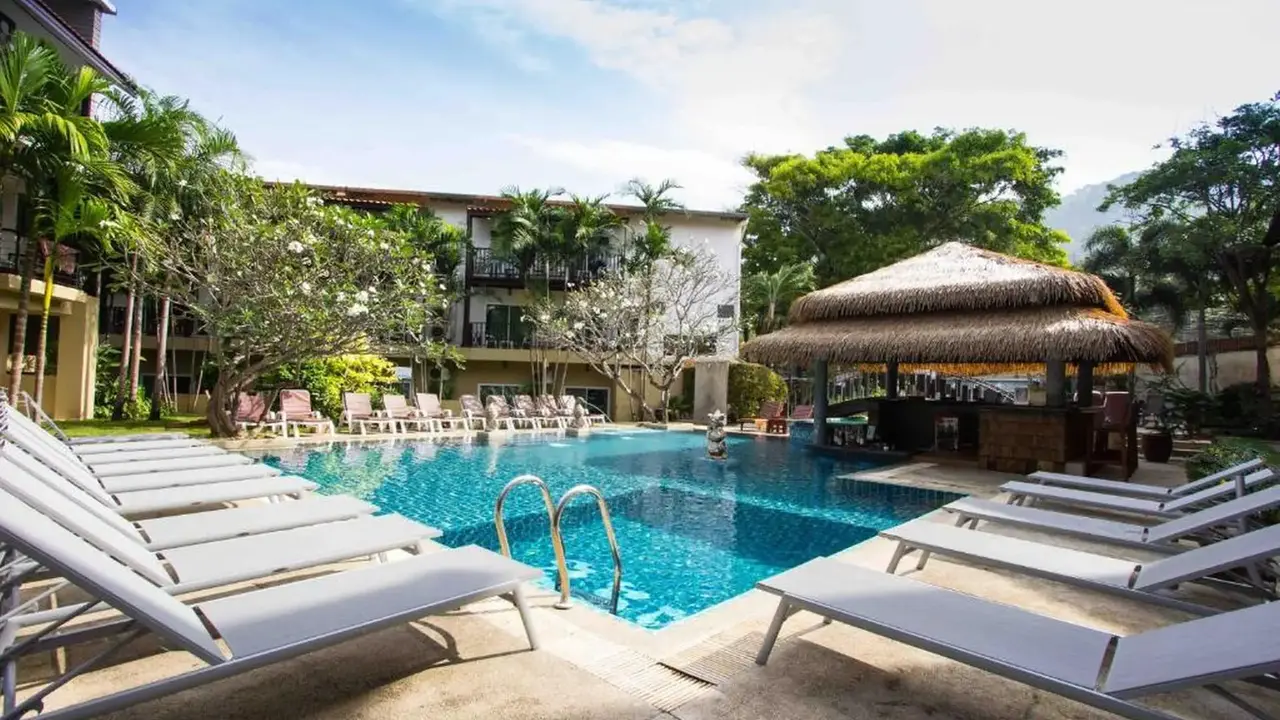 Baan Karon Resort