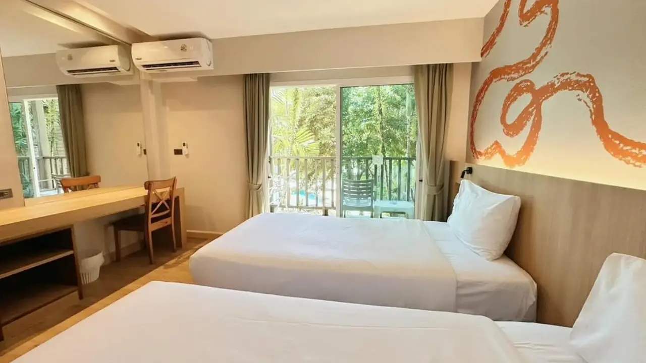Baan Karon Resort