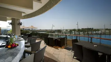 Bab Al Qasr Hotel & Residences