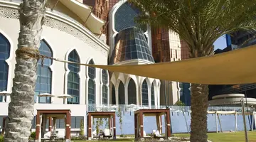 Bab Al Qasr Hotel & Residences
