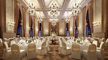 Bab Al Qasr Hotel & Residences
