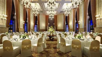 Bab Al Qasr Hotel & Residences