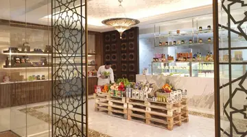 Bab Al Qasr Hotel & Residences