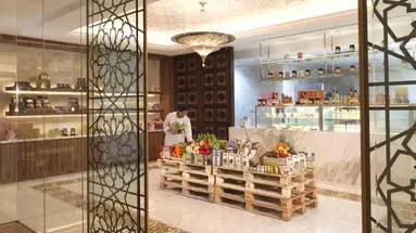Bab Al Qasr Hotel & Residences