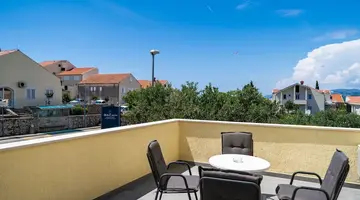 Bacan Serviced Apartments