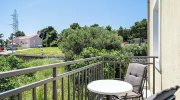 Bacan Serviced Apartments