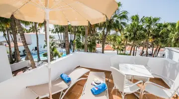 Bahia Calma Beach