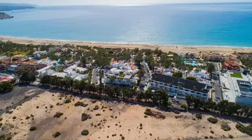 Bahia Calma Beach