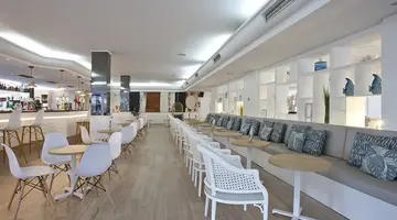 Bahia de Alcudia Hotel &amp Spa