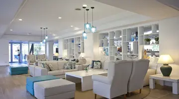 Bahia de Alcudia Hotel &amp Spa