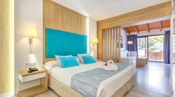 Bahia de Alcudia Hotel &amp Spa