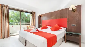 Bahia de Alcudia Hotel &amp Spa
