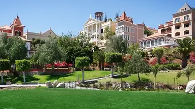 Bahia Del Duque Resort
