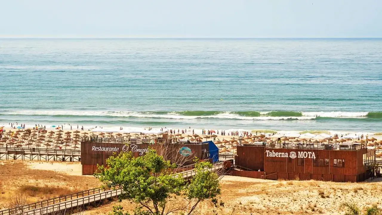 Baia Beach Hotel