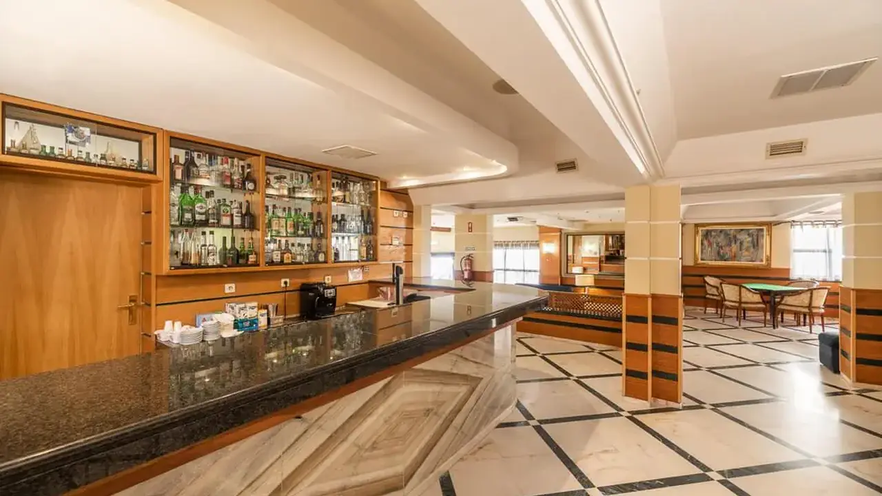 Baia Beach Hotel