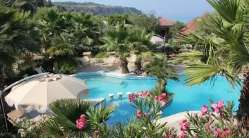 BAIA DEL GODANO RESORT