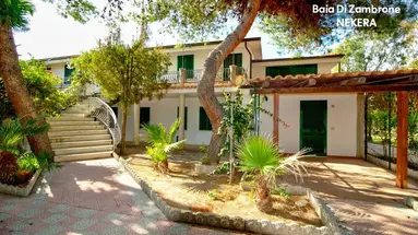 BAIA DI ZAMBRONE
