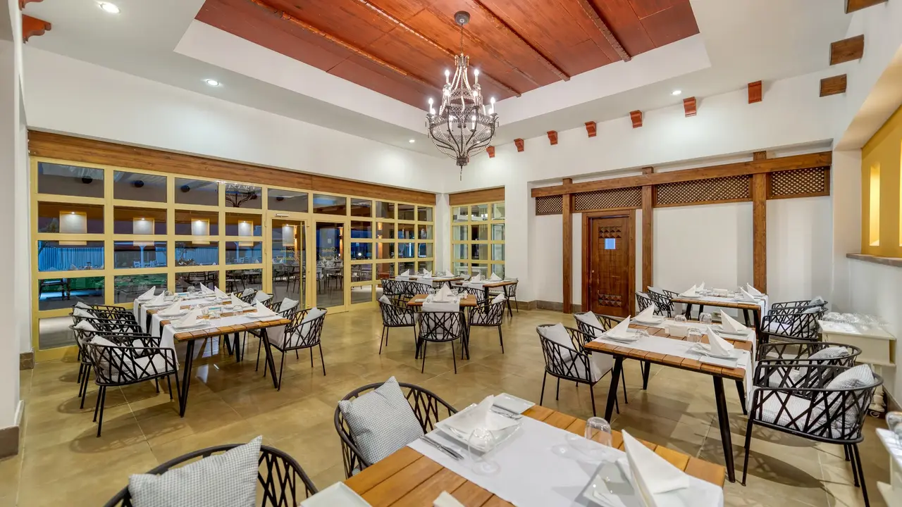 BAIA LARA HOTEL